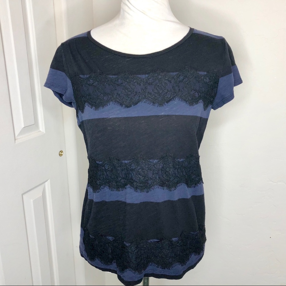 🌵LOFT Blue & Black Zip Back Tee With Lace Sz Med